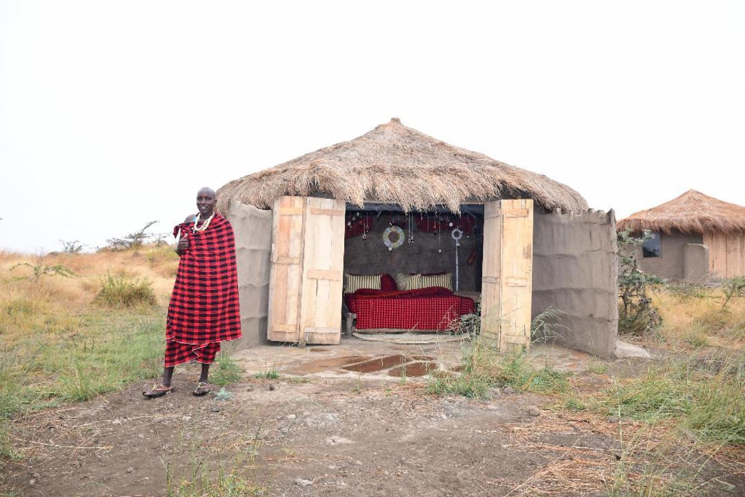 Sanya Juu Osiligilai Maasai Lodge מראה חיצוני תמונה